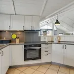 Hébergement de vacances Freek - 400m From The Sea By Interhome Lakolk