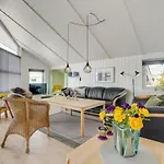 Freek - 400m From The Sea By Interhome *