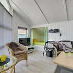 Freek - 400m From The Sea By Interhome Lakolk