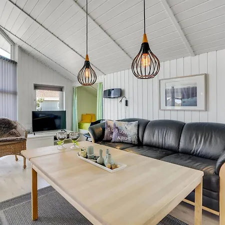 Freek - 400m From The Sea By Interhome * Lakolk