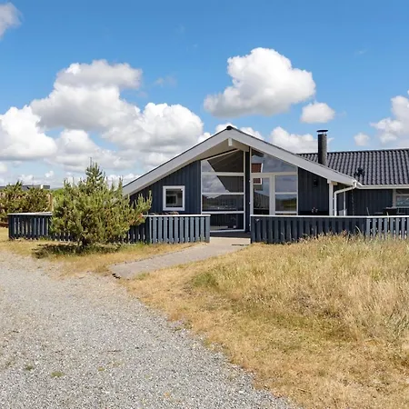 Freek - 400m From The Sea By Interhome