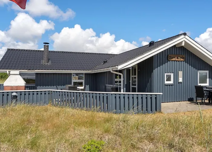 Freek - 400m From The Sea By Interhome Lakolk